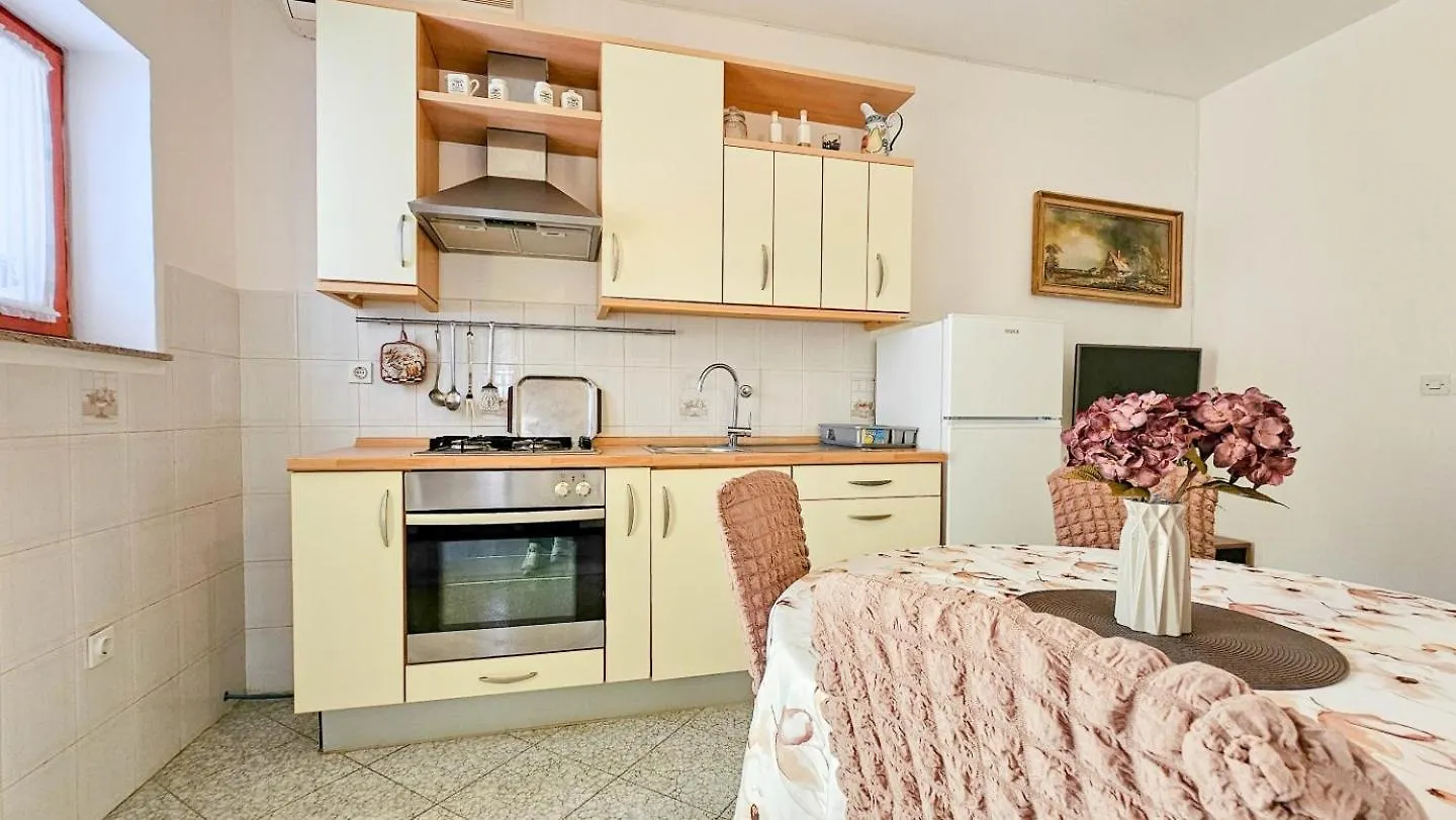 Enrica Apartment Novigrad  Croatia