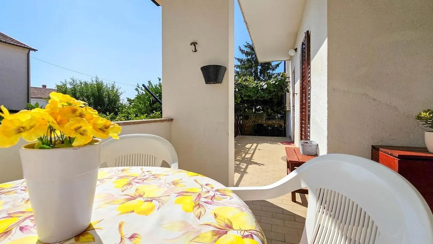 Enrica Apartment Novigrad