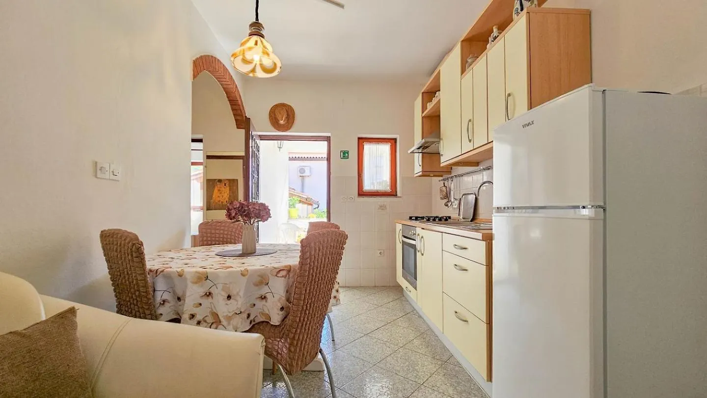 Enrica Apartment Novigrad  Croatia